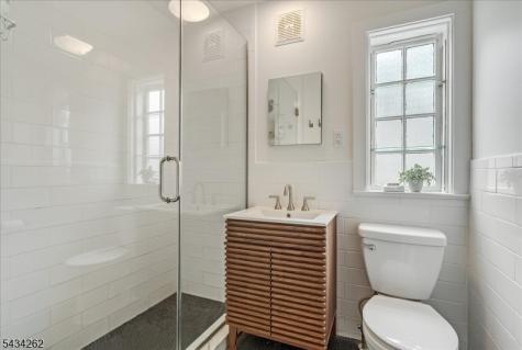 74 Park Avenue Verona NJ 07044