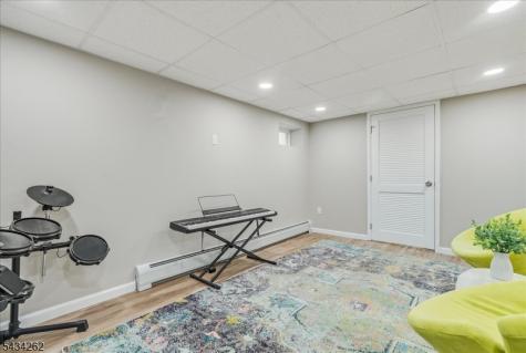 74 Park Avenue Verona NJ 07044