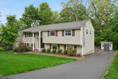 60 Edgemere Road Livingston NJ 07039