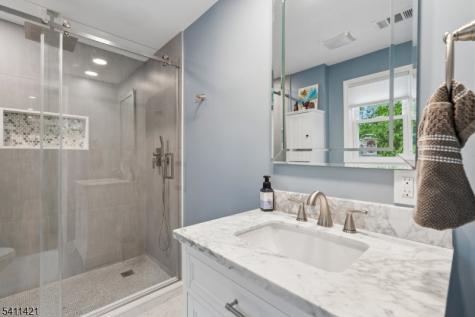 60 Edgemere Road Livingston NJ 07039