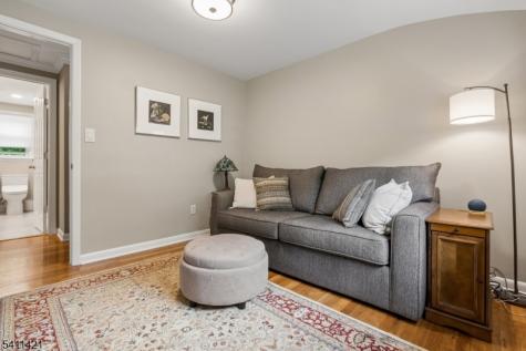 60 Edgemere Road Livingston NJ 07039