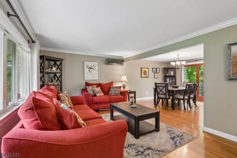 60 Edgemere Road Livingston NJ 07039