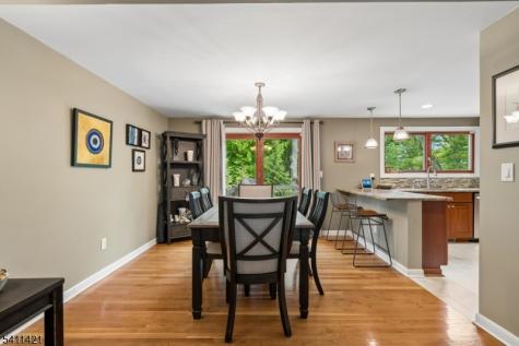 60 Edgemere Road Livingston NJ 07039