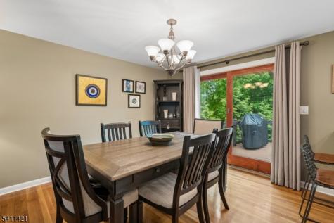 60 Edgemere Road Livingston NJ 07039