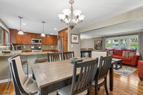 60 Edgemere Road Livingston NJ 07039