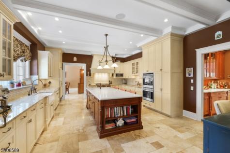 4 Rainetree Ridge Mendham NJ 07931
