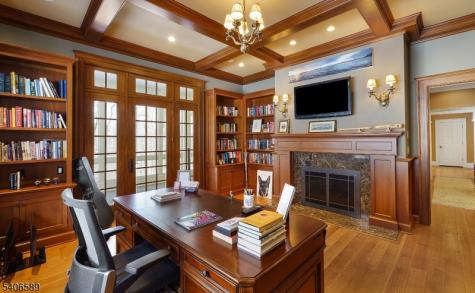 4 Rainetree Ridge Mendham NJ 07931