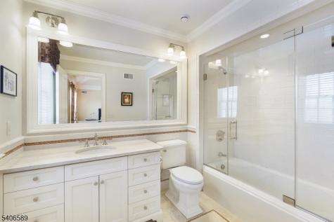4 Rainetree Ridge Mendham NJ 07931