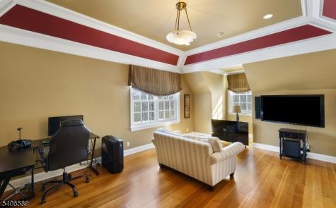4 Rainetree Ridge Mendham NJ 07931