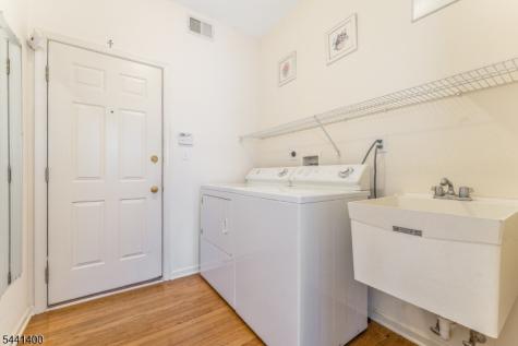 3 Stark Court Raritan NJ 08551