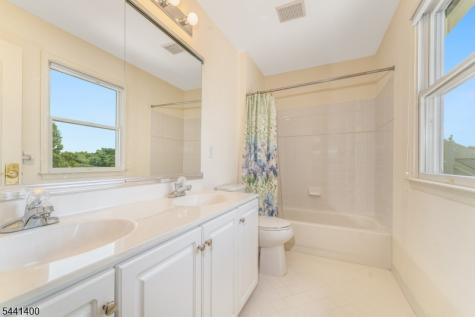 3 Stark Court Raritan NJ 08551