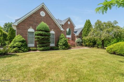 3 Stark Court Raritan NJ 08551