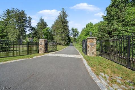235 Old Chester Road Chester NJ 07930