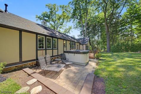235 Old Chester Road Chester NJ 07930