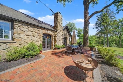 235 Old Chester Road Chester NJ 07930