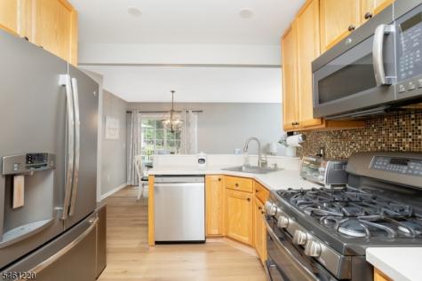 102 Connelly Avenue Mount Olive NJ 07828
