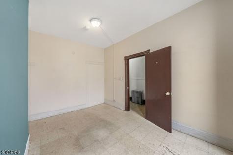 73 Virginia Avenue Jersey City NJ 07304