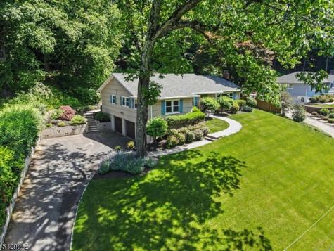 7 Molly Stark Drive Morris NJ 07960