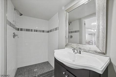 7 Molly Stark Drive Morris NJ 07960