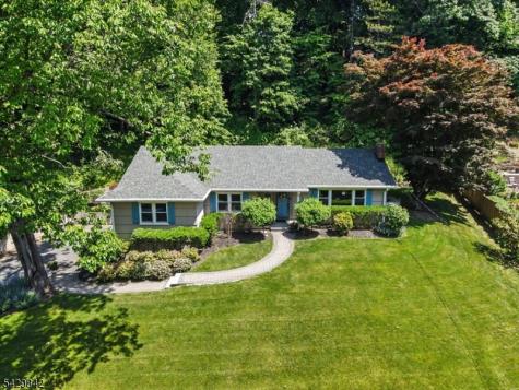 7 Molly Stark Drive Morris NJ 07960