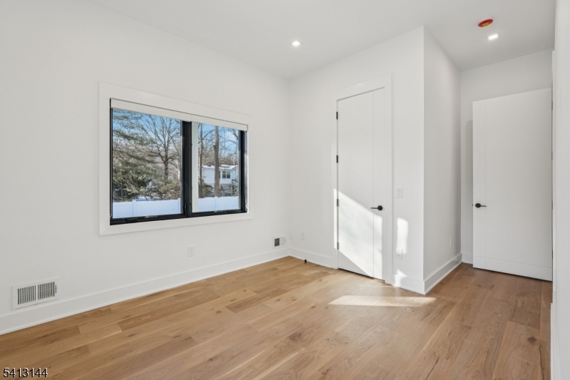 39 Billingsley Drive Livingston NJ 07039