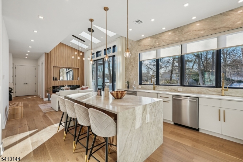 39 Billingsley Drive Livingston NJ 07039