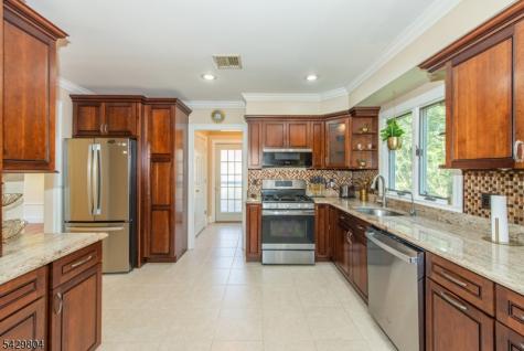 44 Dover Milton Road Jefferson NJ 07438