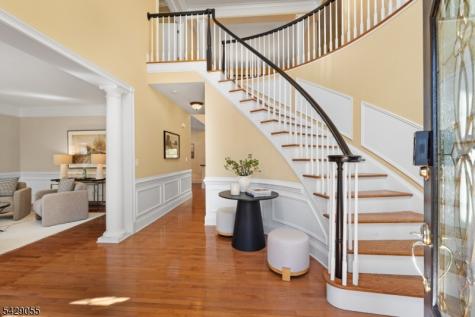 17 Carlisle Court Chester NJ 07930
