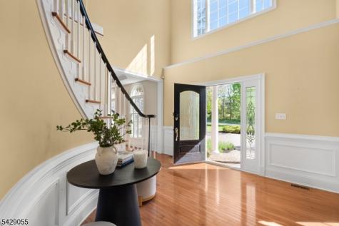 17 Carlisle Court Chester NJ 07930