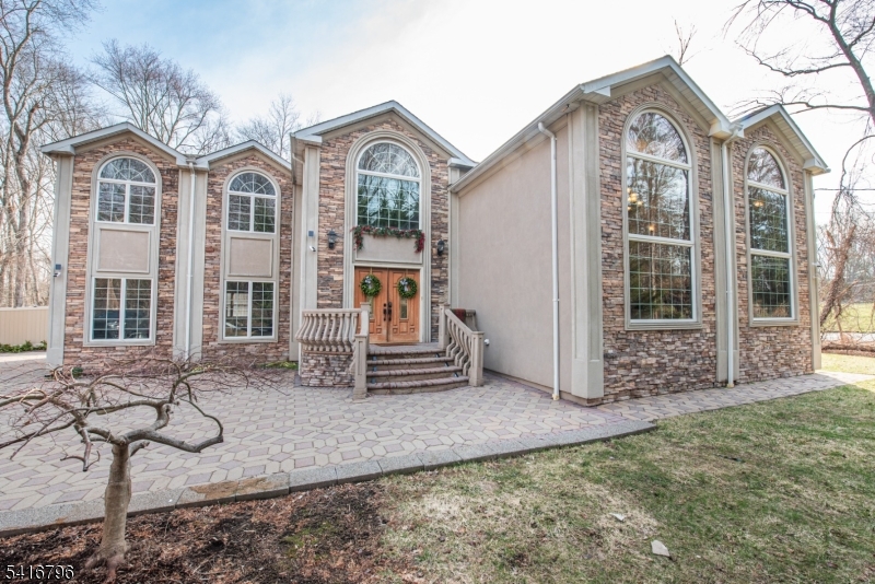 35 Waughaw Road Montville NJ 07082