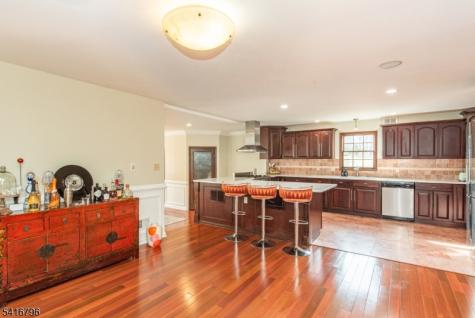 35 Waughaw Road Montville NJ 07082