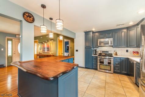 104 Lionshead Drive West Wayne NJ 07470