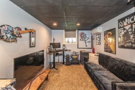 104 Lionshead Drive West Wayne NJ 07470