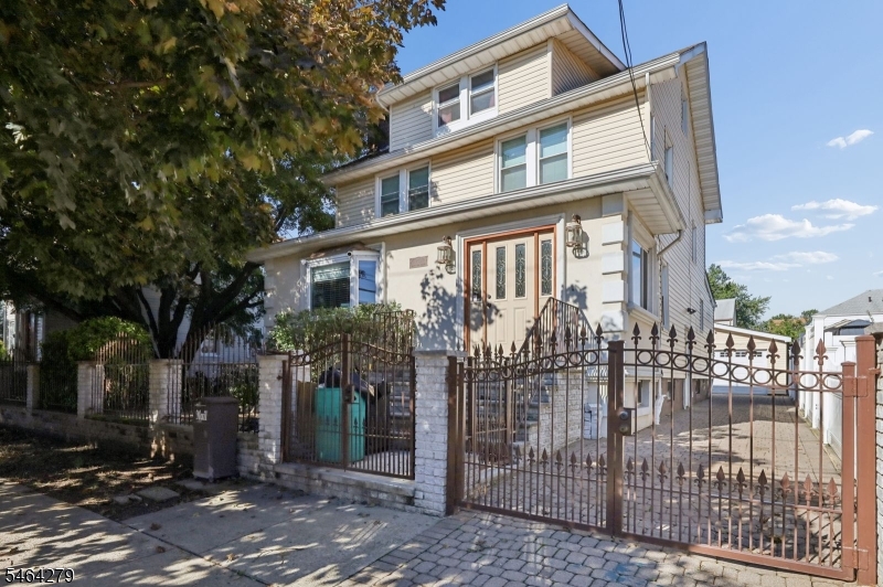 233 15 Street Bloomfield NJ 07003