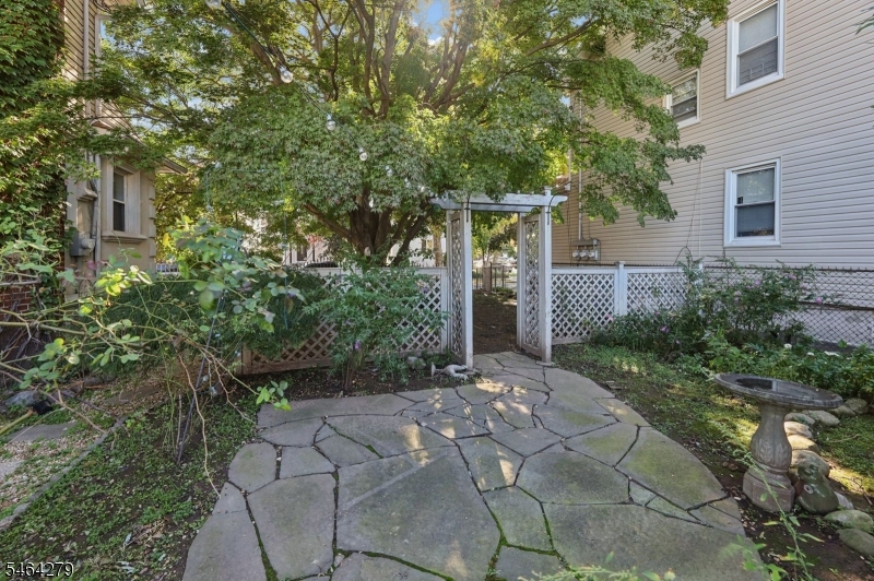 233 15 Street Bloomfield NJ 07003