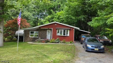 5 Lakeview Drive South Vernon NJ 07419