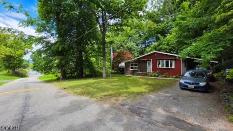 5 Lakeview Drive South Vernon NJ 07419