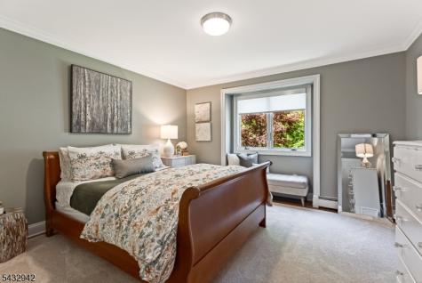 16 Farm Road Chester NJ 07930