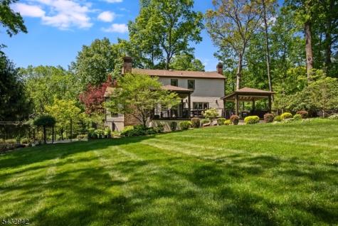 16 Farm Road Chester NJ 07930