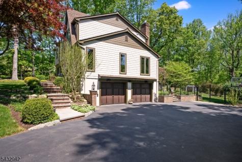 16 Farm Road Chester NJ 07930