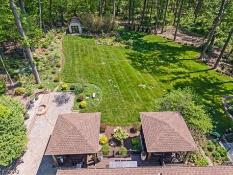 16 Farm Road Chester NJ 07930