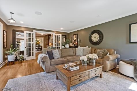 16 Farm Road Chester NJ 07930