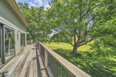 33 Dry Road Blairstown NJ 07825