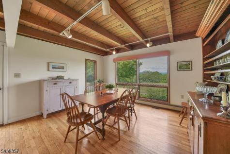 33 Dry Road Blairstown NJ 07825