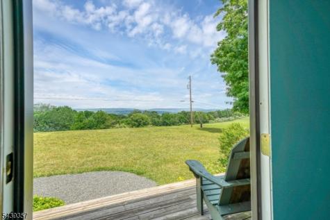 33 Dry Road Blairstown NJ 07825