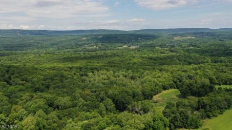 33 Dry Road Blairstown NJ 07825