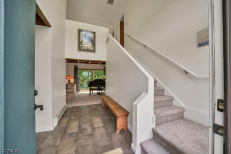 33 Dry Road Blairstown NJ 07825