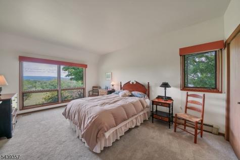 33 Dry Road Blairstown NJ 07825