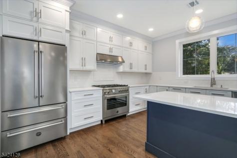 28 Bennington Road Livingston NJ 07039
