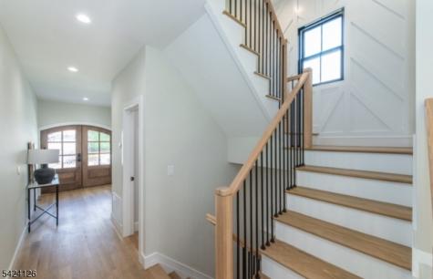28 Bennington Road Livingston NJ 07039